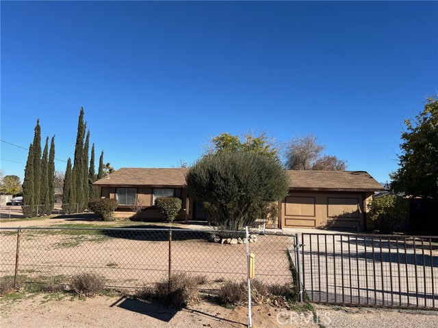 Detail Gallery Image 10 of 63 For 10643 Redwood, Hesperia,  CA 92345 - 3 Beds | 1 Baths