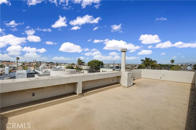 Detail Gallery Image 40 of 50 For 1235 2nd St, Hermosa Beach,  CA 90254 - 5 Beds | 3/1 Baths