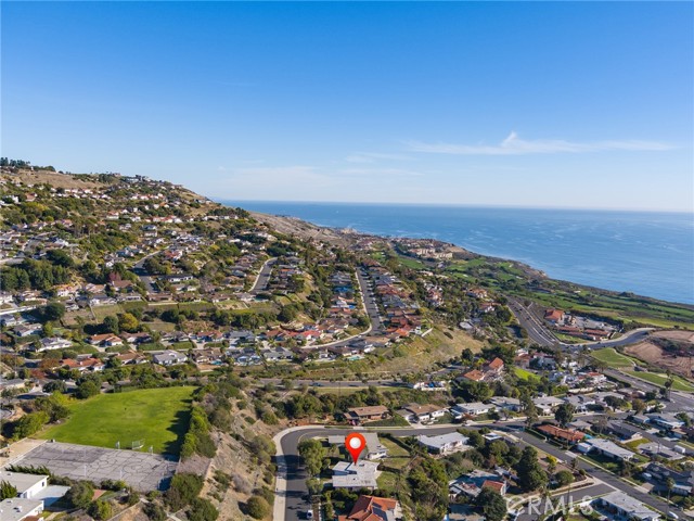 3914 Dauntless Drive, Rancho Palos Verdes, California 90275, 4 Bedrooms Bedrooms, ,3 BathroomsBathrooms,Residential,Sold,Dauntless,PV22008242