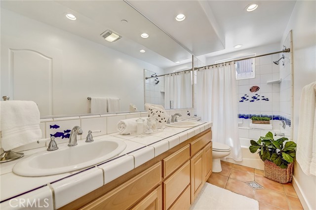 1738 Spreckels Lane, Redondo Beach, California 90278, 3 Bedrooms Bedrooms, ,2 BathroomsBathrooms,Residential,For Sale,Spreckels,SB24059679