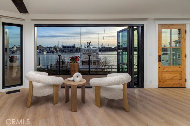 Detail Gallery Image 6 of 34 For 5903 E Corso Di Napoli, Long Beach,  CA 90803 - 4 Beds | 3 Baths