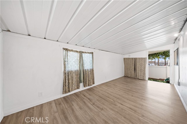 Detail Gallery Image 5 of 23 For 1035 E Huntington Dr., Monrovia,  CA 91016 - 2 Beds | 2 Baths