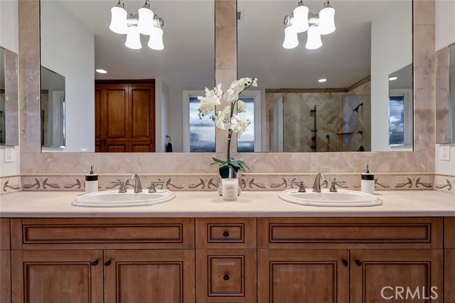 720 10th Street, Hermosa Beach, California 90254, 4 Bedrooms Bedrooms, ,3 BathroomsBathrooms,Residential,Sold,10th,SB21226543