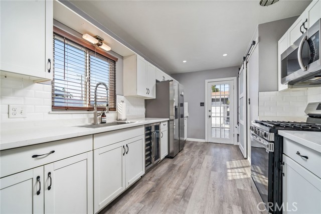 Detail Gallery Image 10 of 41 For 943 E Yale St, Ontario,  CA 91764 - 4 Beds | 2 Baths