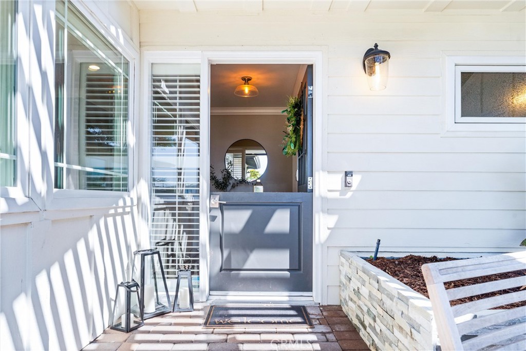 MLS #OC25137424 img 7