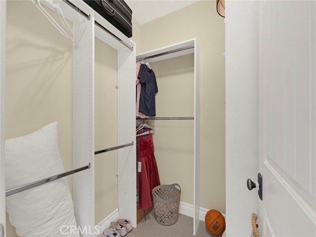 5753 White Oak Avenue, Encino CA: https://media.crmls.org/medias/c412cef2-e64e-49c5-bd2a-963351bc6ecf.jpg