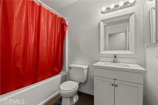 9164 Quincy Avenue, Hesperia CA: https://media.crmls.org/medias/c412d5e7-4f4a-426f-80ef-c9924221738b.jpg