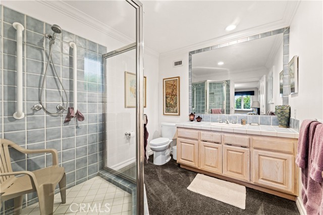 Detail Gallery Image 35 of 46 For 4960 Densmore Ave, Encino,  CA 91436 - 5 Beds | 5/2 Baths