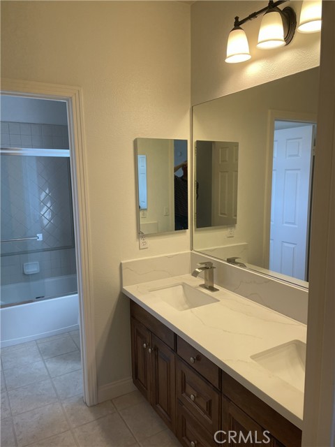 Detail Gallery Image 34 of 55 For 26958 Timberline Ter, Valencia,  CA 91381 - 5 Beds | 4/1 Baths