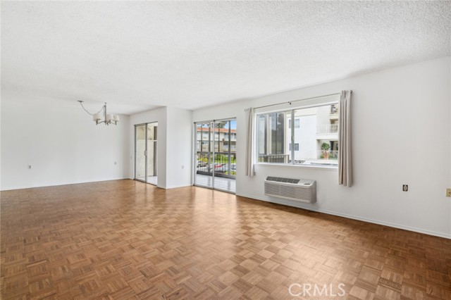 Detail Gallery Image 3 of 14 For 2391 via Mariposa 2h,  Laguna Woods,  CA 92637 - 2 Beds | 2 Baths