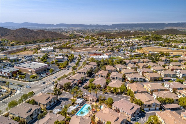 27477 Hazelhurst Street, Murrieta CA: https://media.crmls.org/medias/c4145048-d340-4a67-8d47-d68cab2bff98.jpg