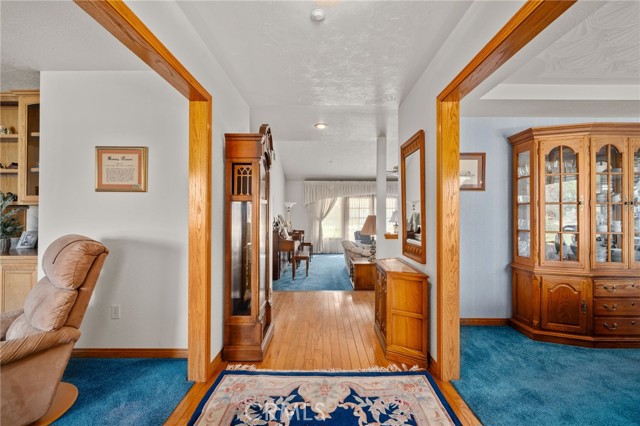 Detail Gallery Image 5 of 45 For 1725 S Elderberry, Ontario,  CA 91762 - 3 Beds | 3 Baths