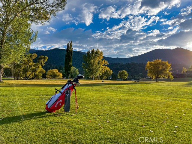 14704 Pinehurst Drive, Pine Mountain Club CA: https://media.crmls.org/medias/c4168670-7d6a-47e3-83eb-14b5ce4e61e9.jpg