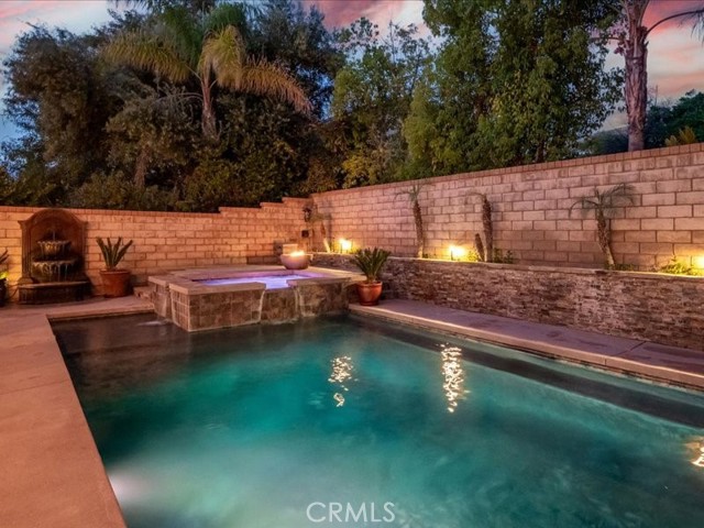 Detail Gallery Image 9 of 55 For 27718 Heartwood Ct, Valencia,  CA 91354 - 3 Beds | 3 Baths