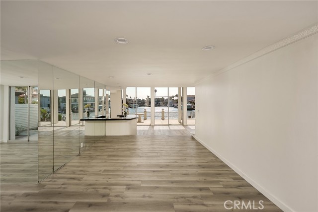 Detail Gallery Image 9 of 20 For 16471 Malden Cir, Huntington Beach,  CA 92649 - 3 Beds | 3 Baths