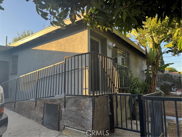 Detail Gallery Image 11 of 17 For 529 531 Sydney Dr, East Los Angeles,  CA 90022 - 5 Beds | 2 Baths