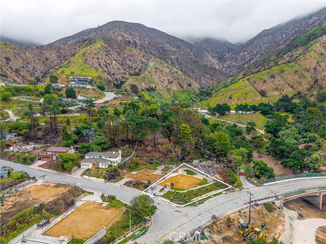 3304 Rubio Crest Drive, Altadena CA: https://media.crmls.org/medias/c4193ab9-bede-4431-bf1b-04ed5cb157ee.jpg