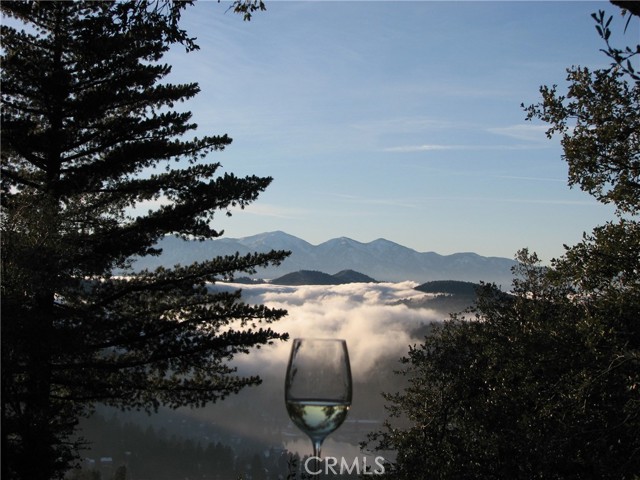 815 Chamois, Crestline, CA 92325