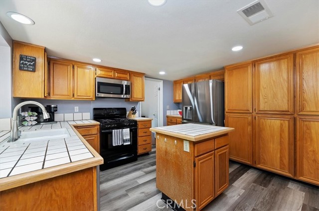 Detail Gallery Image 18 of 55 For 1774 Somerset Ln, Redlands,  CA 92374 - 4 Beds | 2/1 Baths