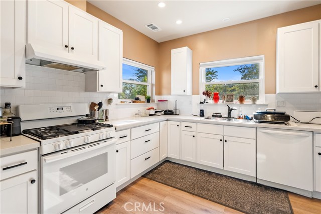 Detail Gallery Image 14 of 60 For 2145 Park, Paso Robles,  CA 93446 - – Beds | – Baths