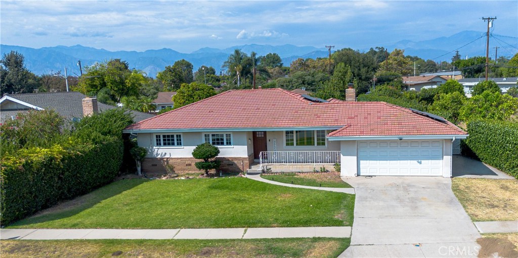 1609 W Workman