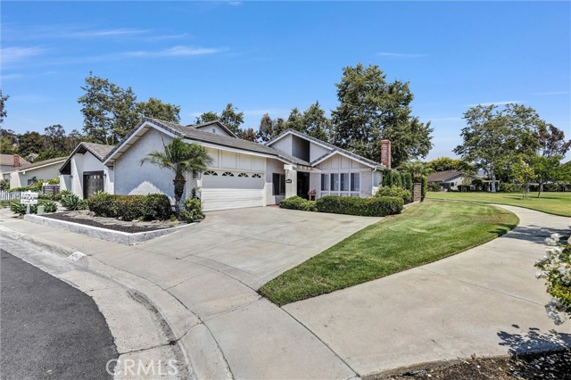 28024 Paseo Alba, San Juan Capistrano CA: https://media.crmls.org/medias/c41c080c-5fc9-45cb-8c7b-d05198753493.jpg