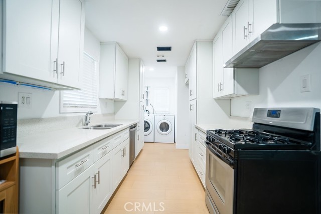 Detail Gallery Image 3 of 16 For 7870 La Mona Cir, Buena Park,  CA 90620 - 3 Beds | 2 Baths