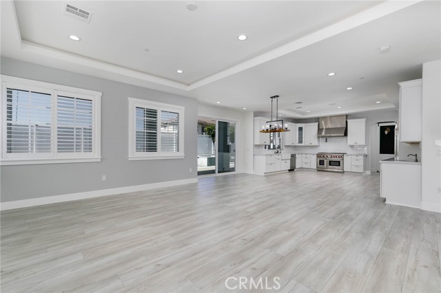 Detail Gallery Image 8 of 41 For 1365 Lightview St, Monterey Park,  CA 91754 - 4 Beds | 3/1 Baths