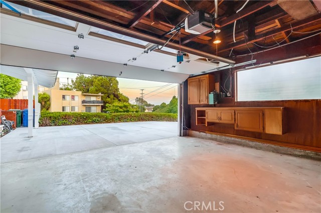 1522 W 1st Street, San Pedro CA: https://media.crmls.org/medias/c41e4d8c-0003-47d7-a5dd-16f6c200b316.jpg