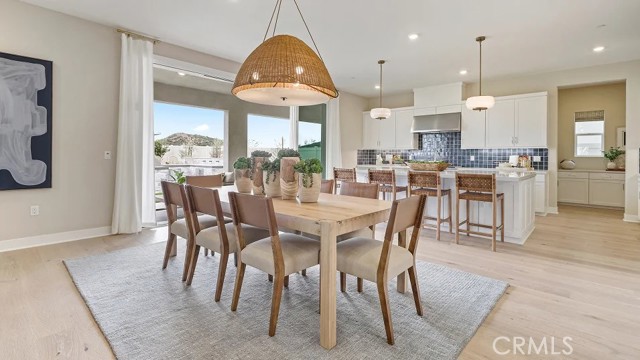 Detail Gallery Image 8 of 42 For 24325 Camino Oceano, Valencia,  CA 91354 - 5 Beds | 5/1 Baths