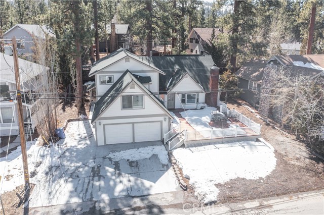 Detail Gallery Image 11 of 61 For 41569 Swan Drive Dr, Big Bear Lake,  CA 92315 - 6 Beds | 3/1 Baths