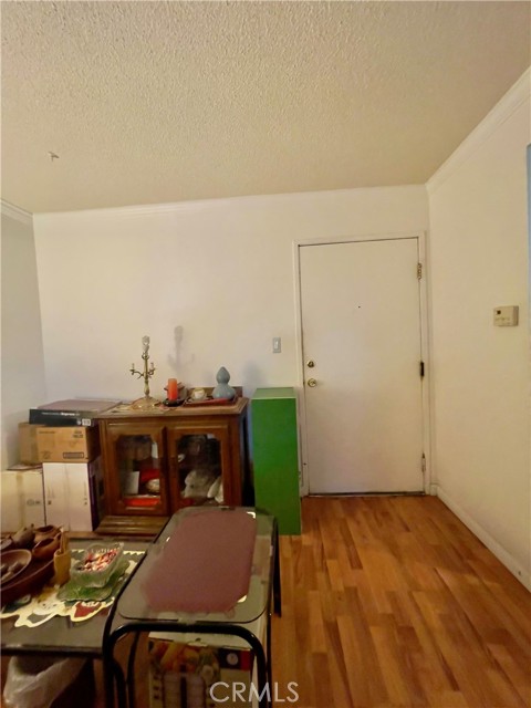 Detail Gallery Image 3 of 16 For 4501 Peck Rd #9,  El Monte,  CA 91732 - 1 Beds | 1 Baths