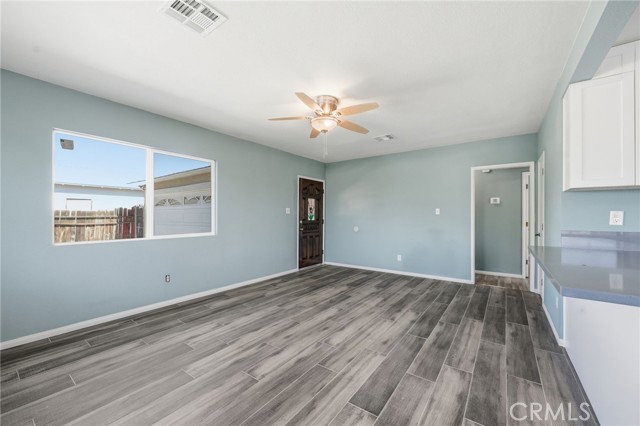 Detail Gallery Image 9 of 39 For 409 W Camellia Way, San Jacinto,  CA 92538 - 4 Beds | 2 Baths