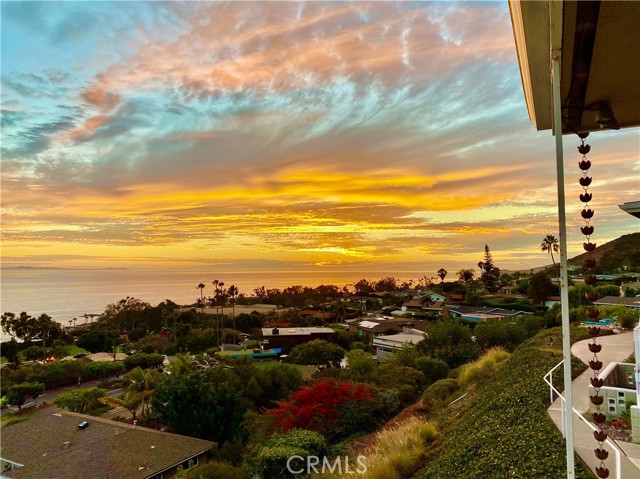 21722 Ocean Vista Drive, Laguna Beach, California 92651, 2 Bedrooms Bedrooms, ,1 BathroomBathrooms,Residential Lease,For Rent,21722 Ocean Vista Drive,CRLG24179106