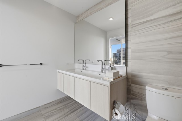 Detail Gallery Image 24 of 52 For 1050 S Grand #1801,  Los Angeles,  CA 90015 - 2 Beds | 2 Baths