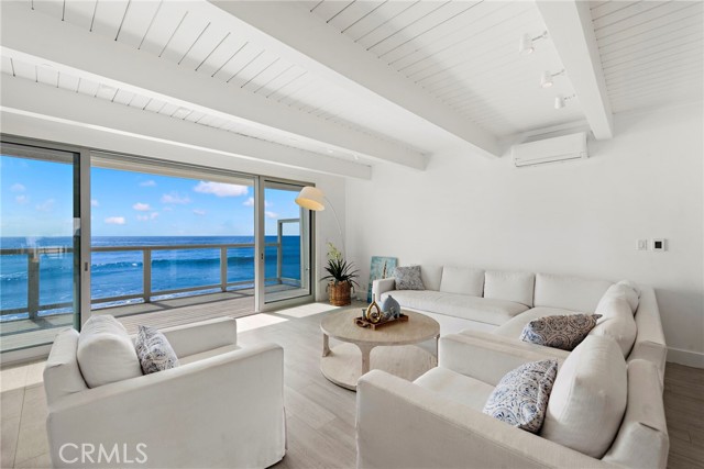 Detail Gallery Image 3 of 67 For 11770 Pacific Coast #N,  Malibu,  CA 90265 - 3 Beds | 3/1 Baths