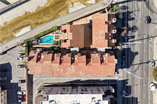 Detail Gallery Image 49 of 52 For 21054 Parthenia #11,  Canoga Park,  CA 91304 - 3 Beds | 3 Baths