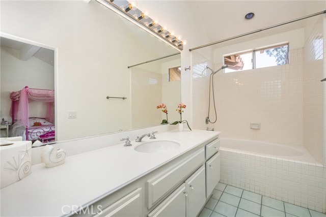 7 Cascada, Rancho Santa Margarita CA: https://media.crmls.org/medias/c424b7a8-6e73-4d20-8a83-361aaaa05412.jpg
