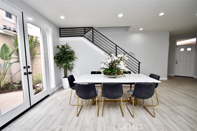 Detail Gallery Image 8 of 51 For 26 Santa Catalina Aisle, Irvine,  CA 92606 - 4 Beds | 2/1 Baths