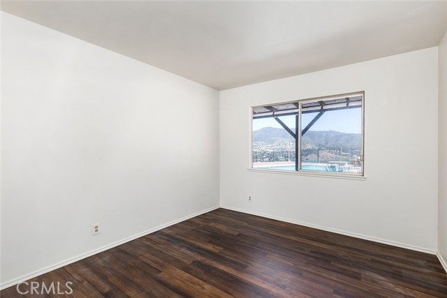 Detail Gallery Image 11 of 23 For 2015 Parcher Pl, Glendale,  CA 91206 - 5 Beds | 3 Baths