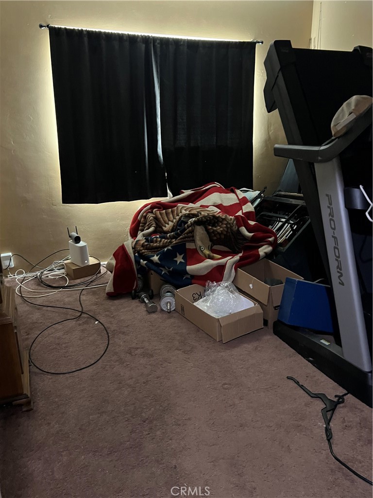 https://media.crmls.org/medias/c425f7a0-3d6c-4c58-bacf-151fcb177545.jpg?preset=X-Large