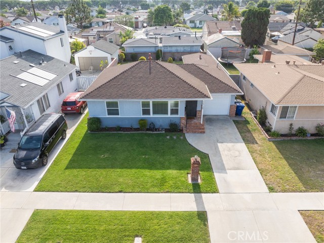 15129 Fonthill Avenue, Lawndale CA: https://media.crmls.org/medias/c4265f6b-ec4a-48be-9ea9-2a43cdd00280.jpg