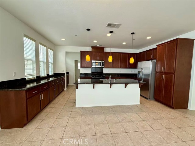 Detail Gallery Image 6 of 17 For 2882 S via Belamaria, Ontario,  CA 91762 - 3 Beds | 2/1 Baths