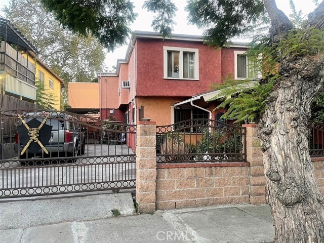 Detail Gallery Image 1 of 25 For 2958 London St, Los Angeles,  CA 90026 - – Beds | – Baths