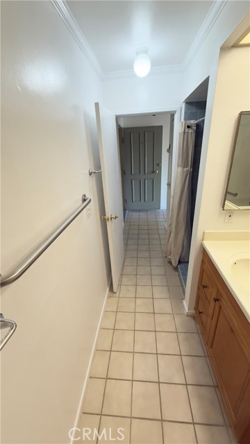 420 Redondo Avenue, Long Beach CA: https://media.crmls.org/medias/c427d66b-7cf1-4d45-9bf0-27b5f0a58ee3.jpg