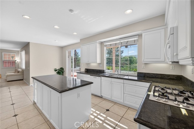 Detail Gallery Image 20 of 75 For 45339 Tiburcio, Temecula,  CA 92592 - 5 Beds | 3 Baths