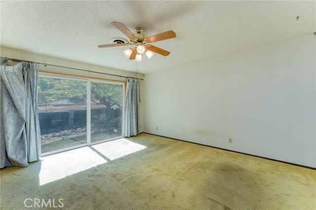 Image 12 of 35 For 641 Blue Oak Drive