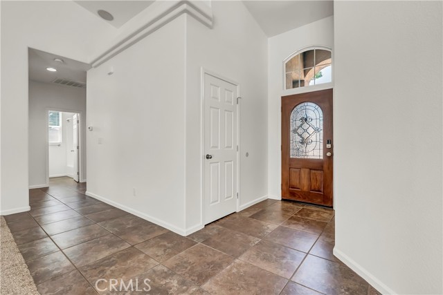 Detail Gallery Image 13 of 54 For 300 S Lombardi St, Porterville,  CA 93257 - 4 Beds | 2 Baths