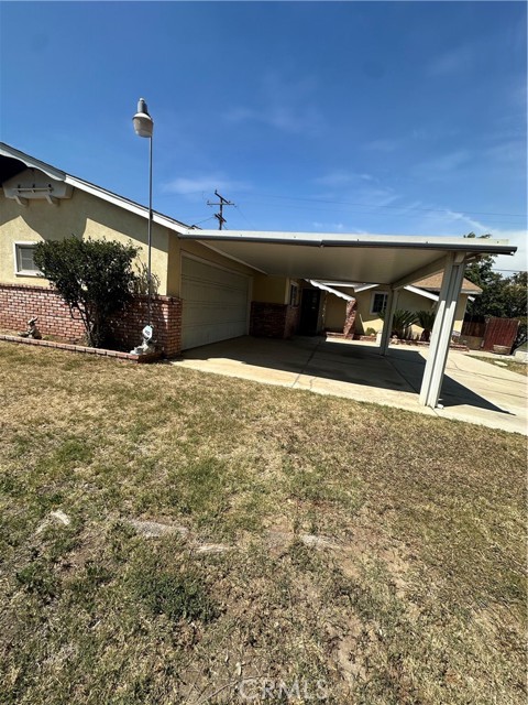 6343 Tournament Drive, Jurupa Valley CA: https://media.crmls.org/medias/c429682a-24de-463c-bbd8-d45322b541b7.jpg