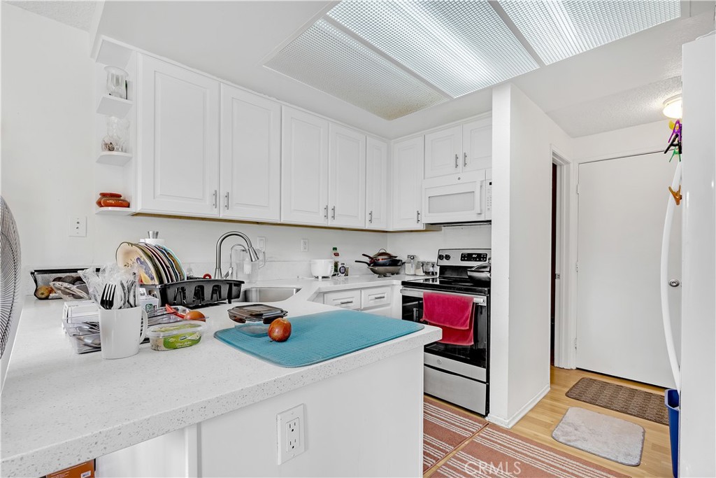 MLS #OC25258602 image #5